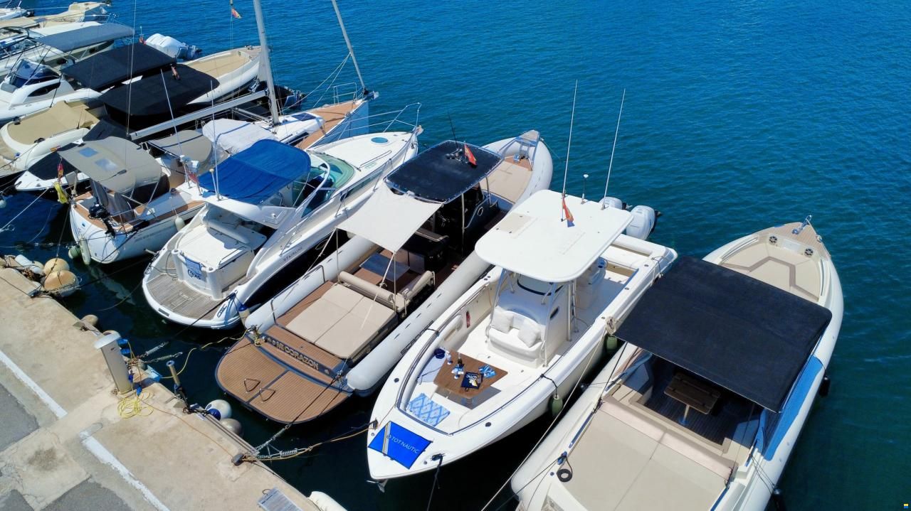 Boston Whaler 320 Outrage