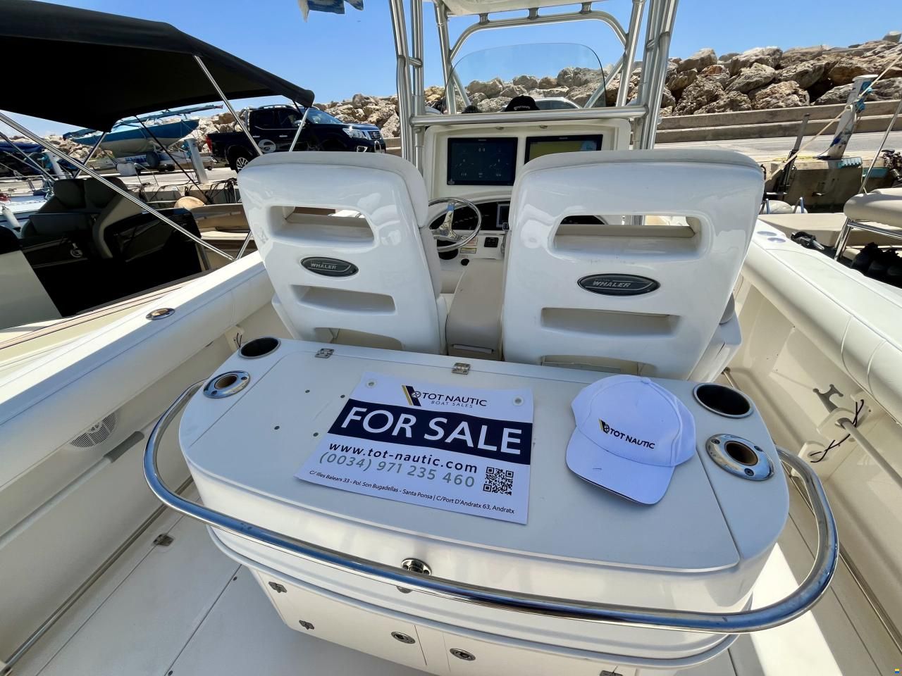 Boston Whaler 320 Outrage