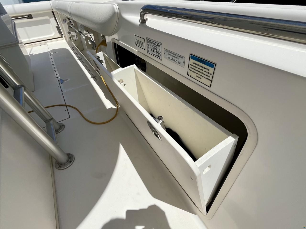 Boston Whaler 320 Outrage