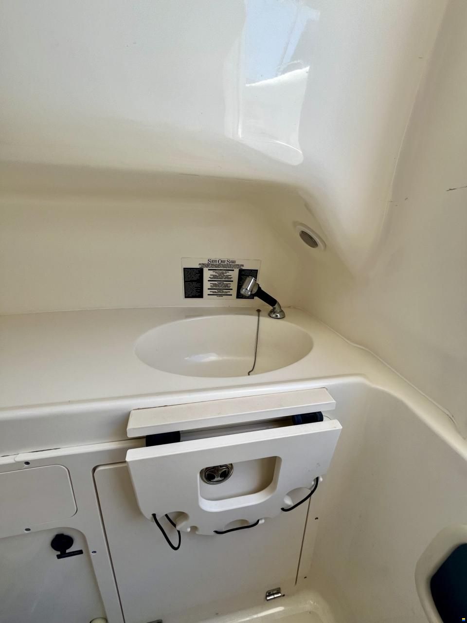 Boston Whaler 320 Outrage
