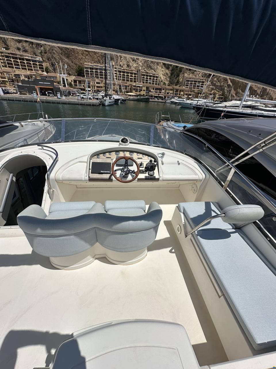 Fairline Squadron 55