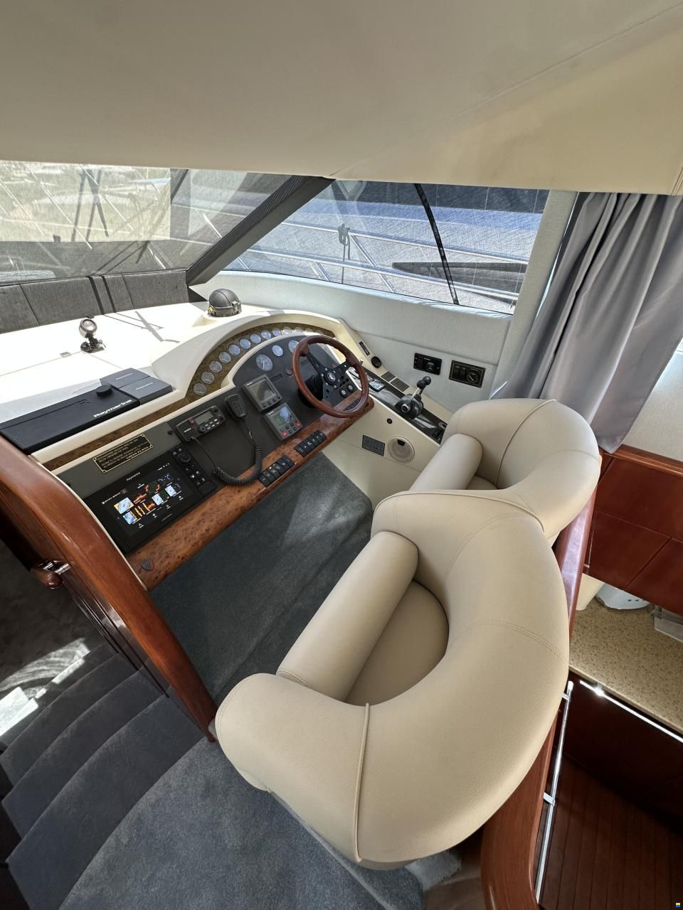 Fairline Squadron 55