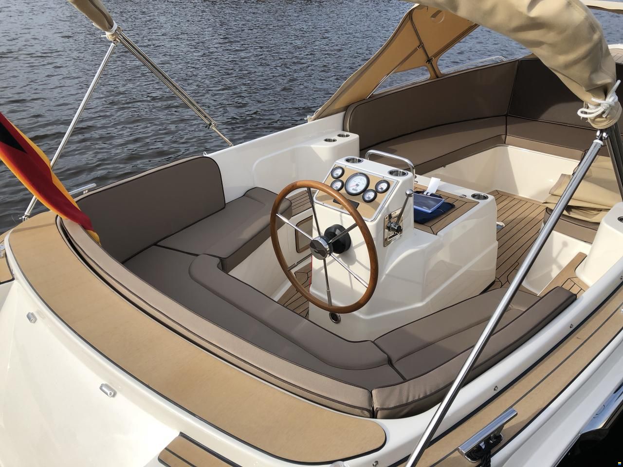 Interboat Intender 640