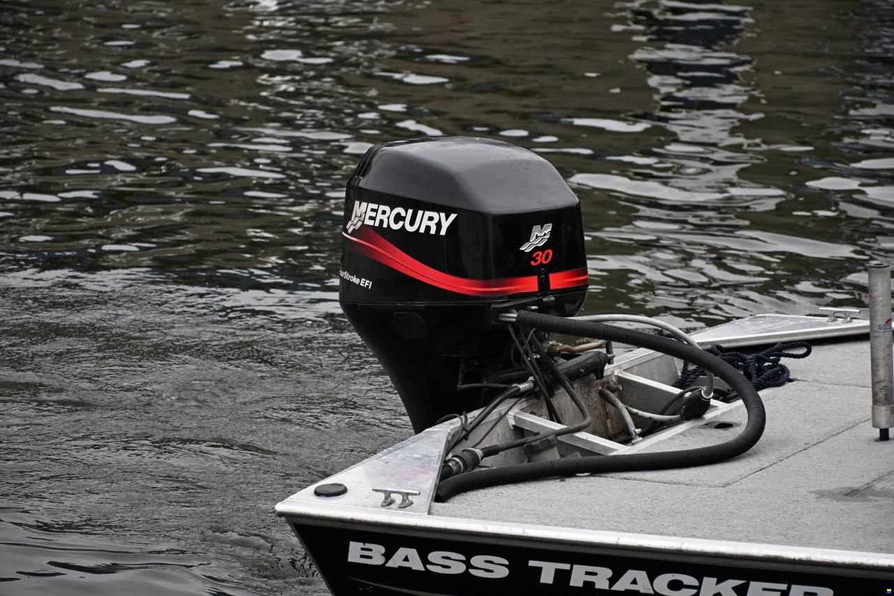 Tracker Marine Pro team 170TX