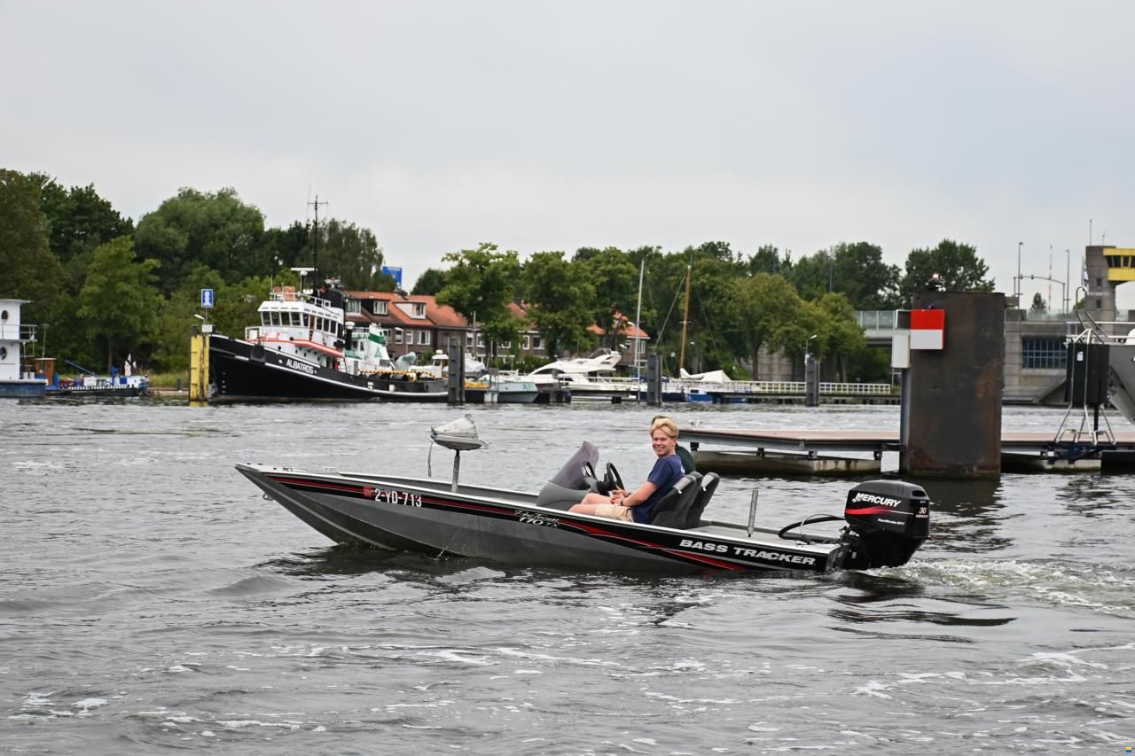 Tracker Marine Pro team 170TX