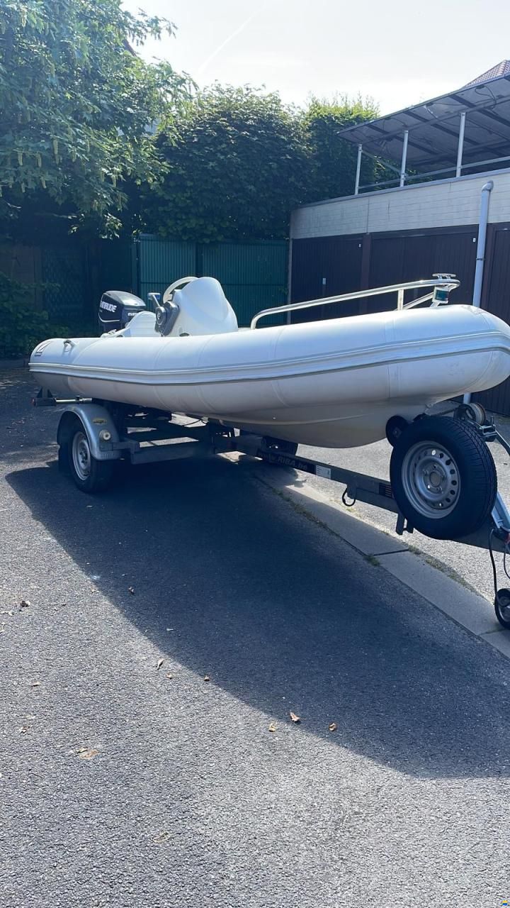 Zodiac Yachtline 420