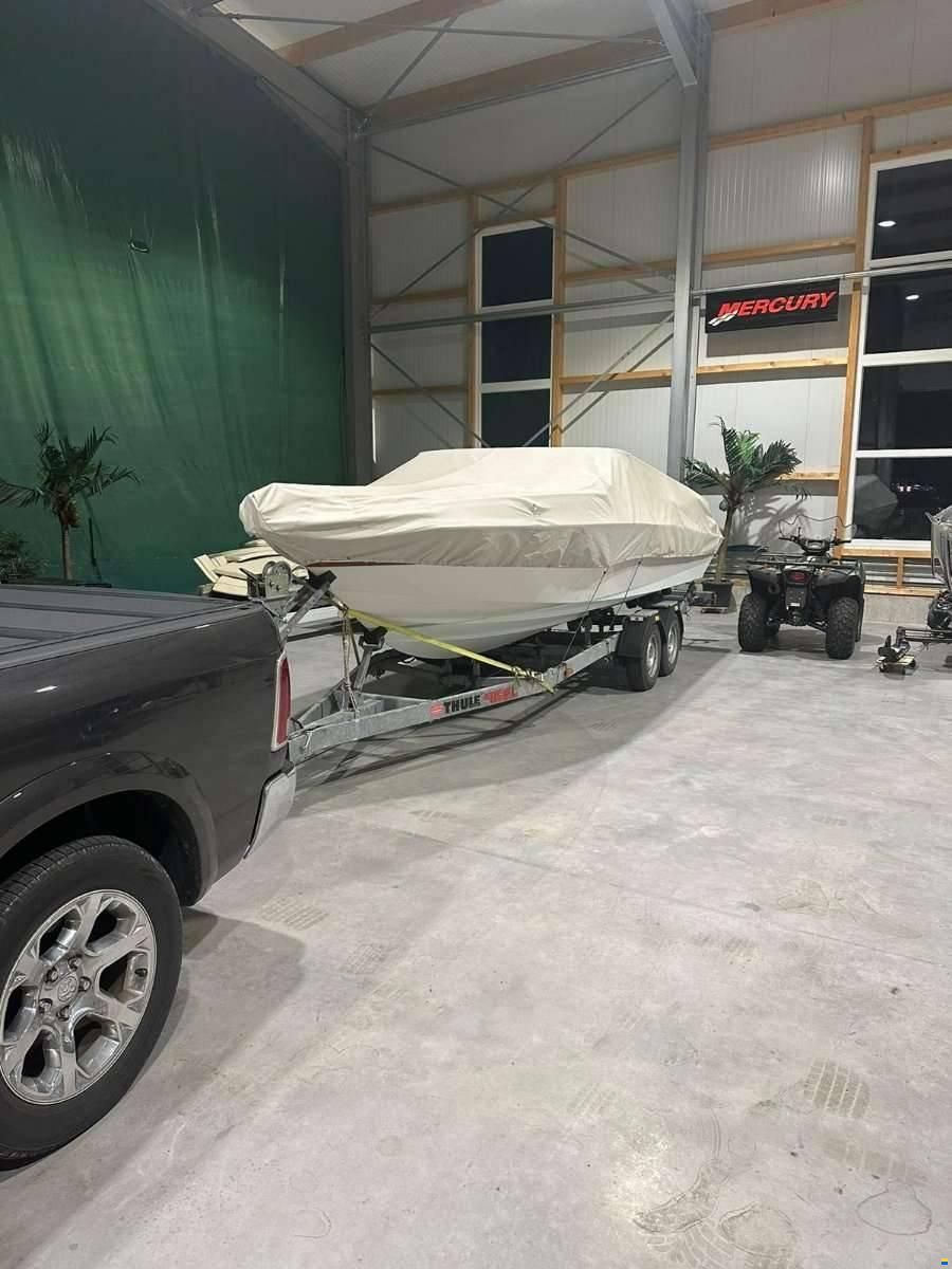 Four Winns 201 Liberator