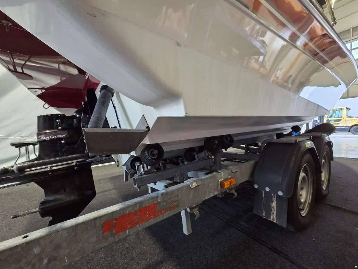 Four Winns 201 Liberator