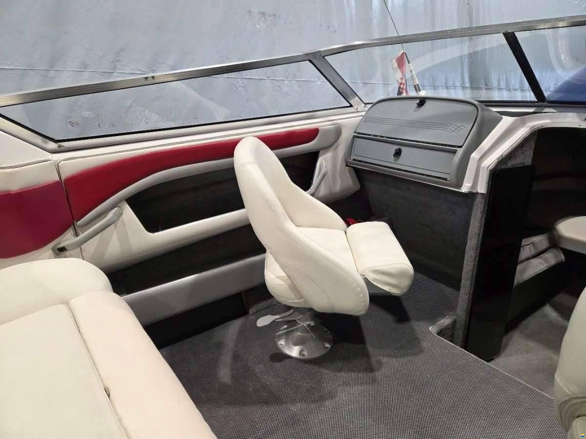 Four Winns 201 Liberator