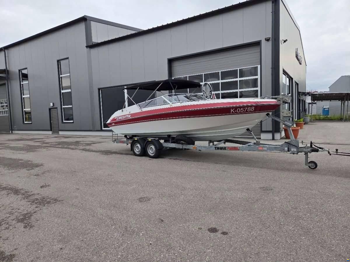 Four Winns 201 Liberator