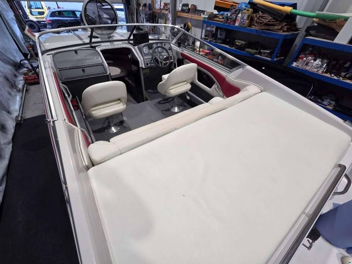 Four Winns 201 Liberator