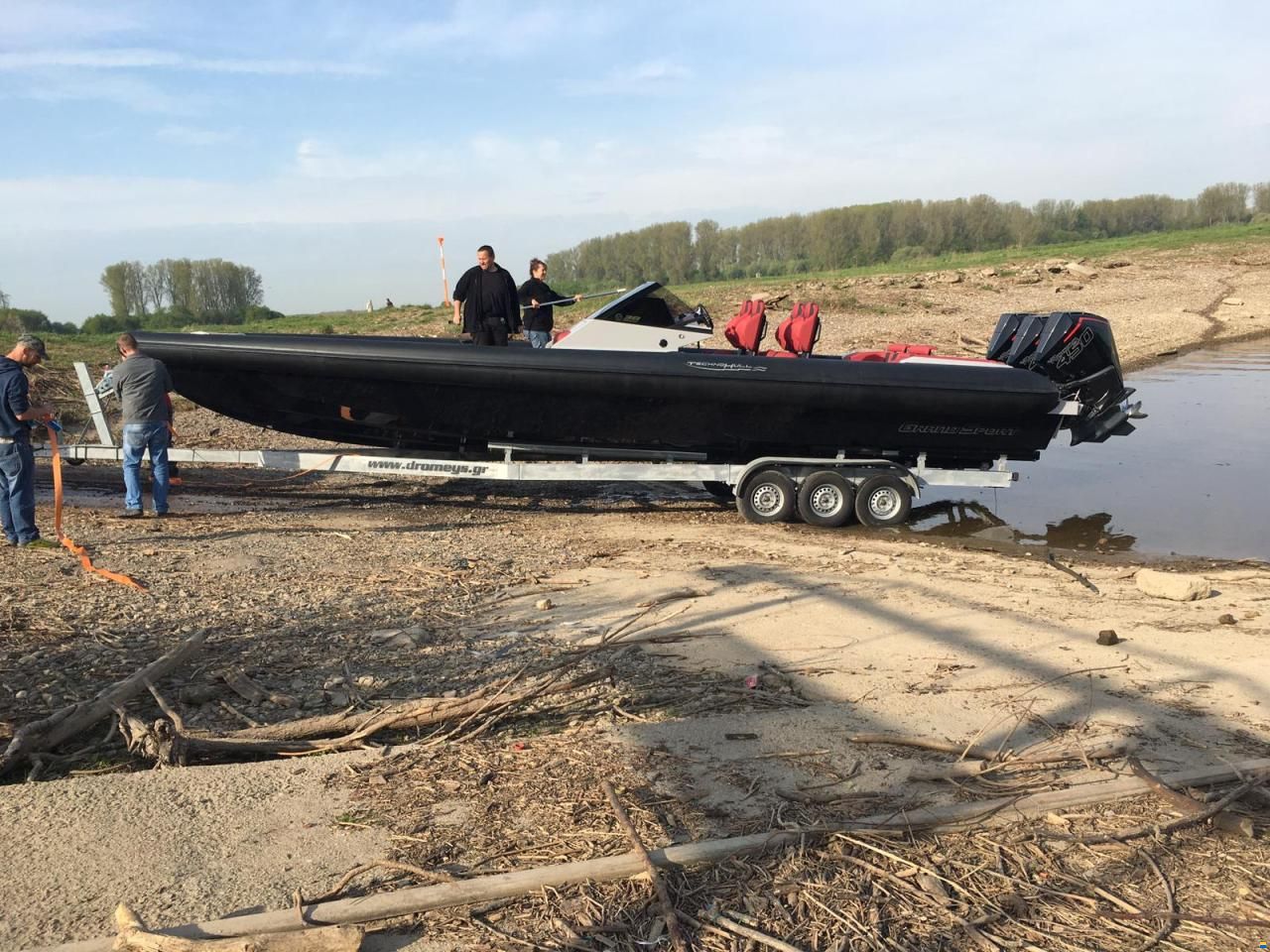 Technohull 38 Grand Sport