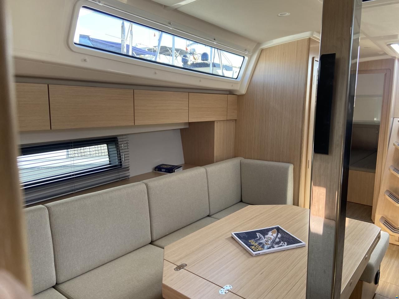 Bavaria C 42