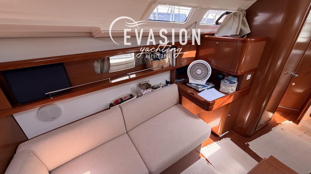 Beneteau OCEANIS 37