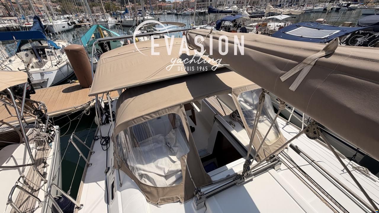 Beneteau OCEANIS 37