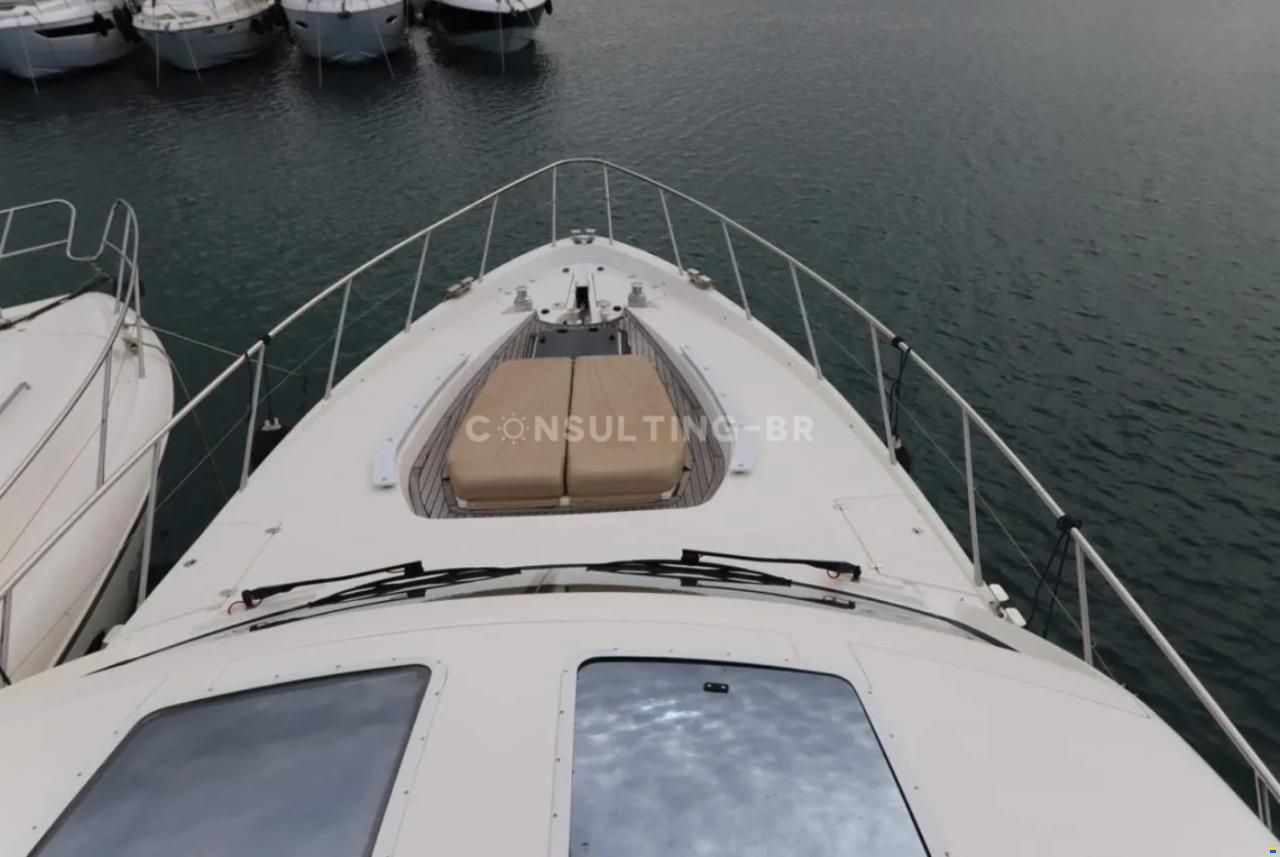 Sealine T60