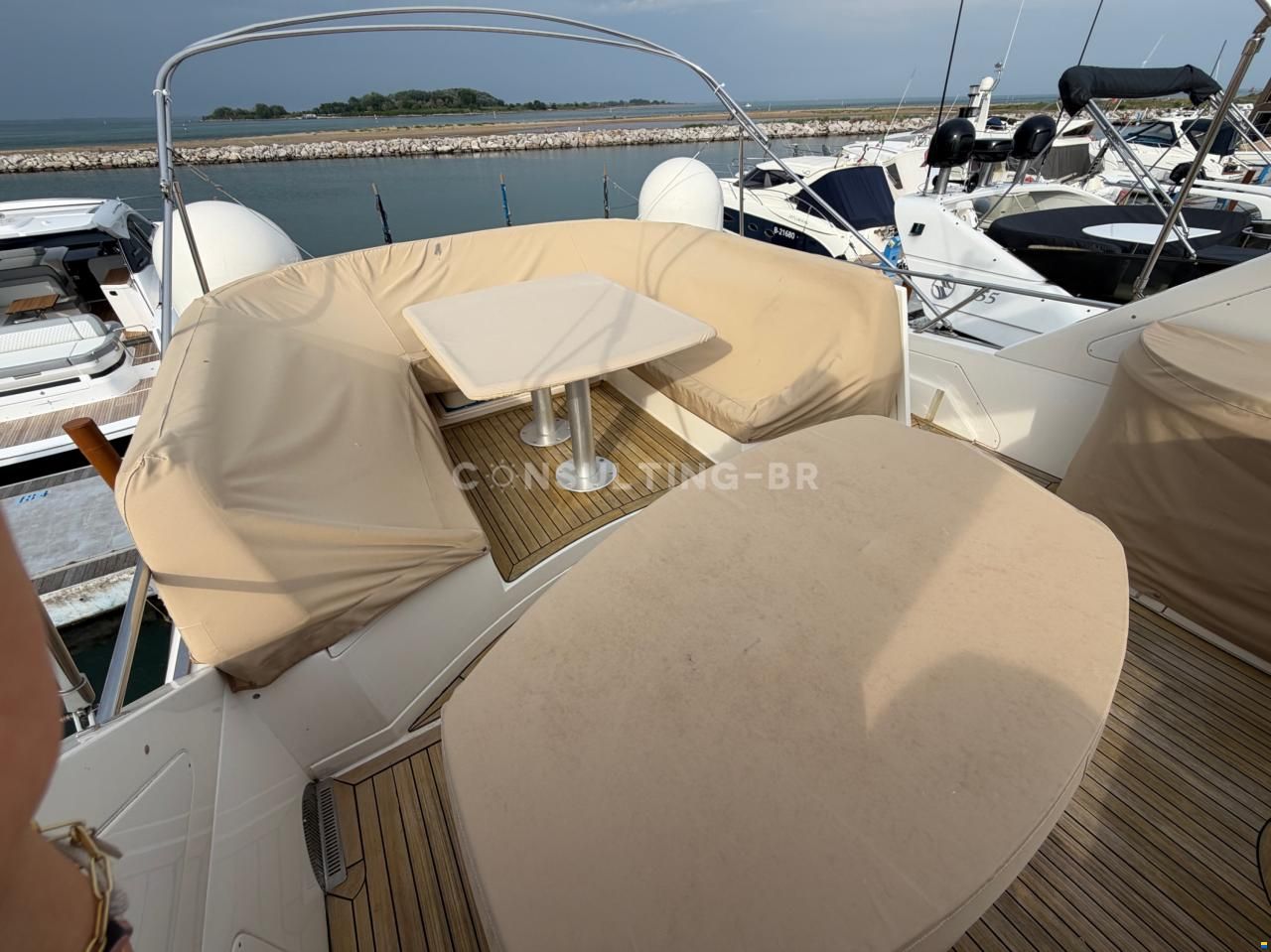 Sealine T60