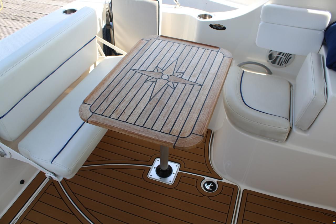 Bayliner Discovery 246