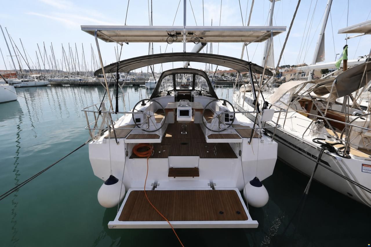 Bavaria C38