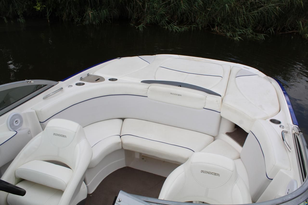 Rinker 226 Captiva