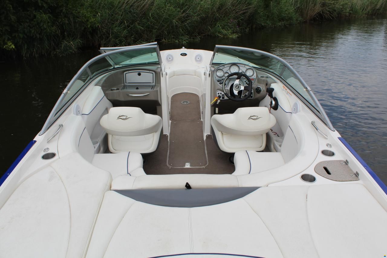 Rinker 226 Captiva