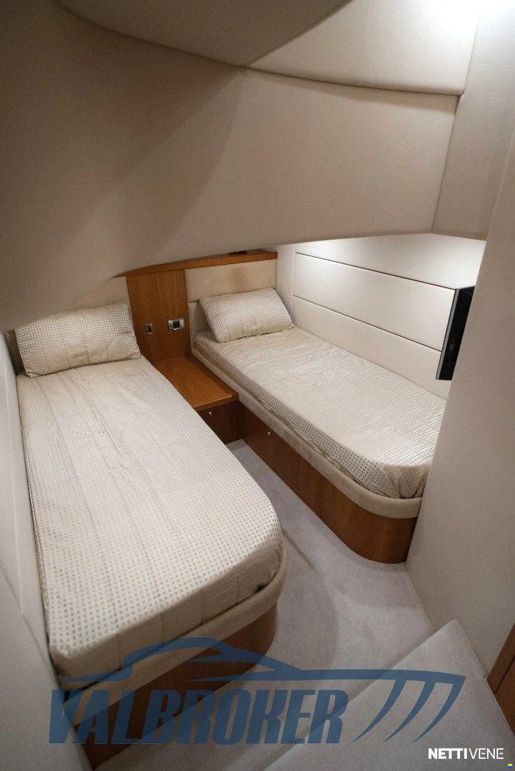 Sunseeker Portofino 47