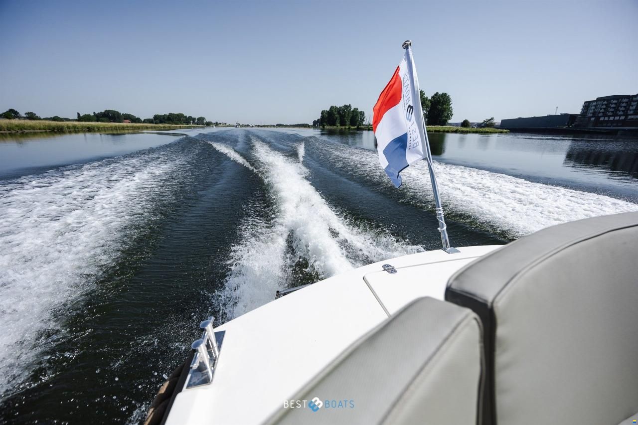 Interboat DE Intercruiser 27 Cabin
