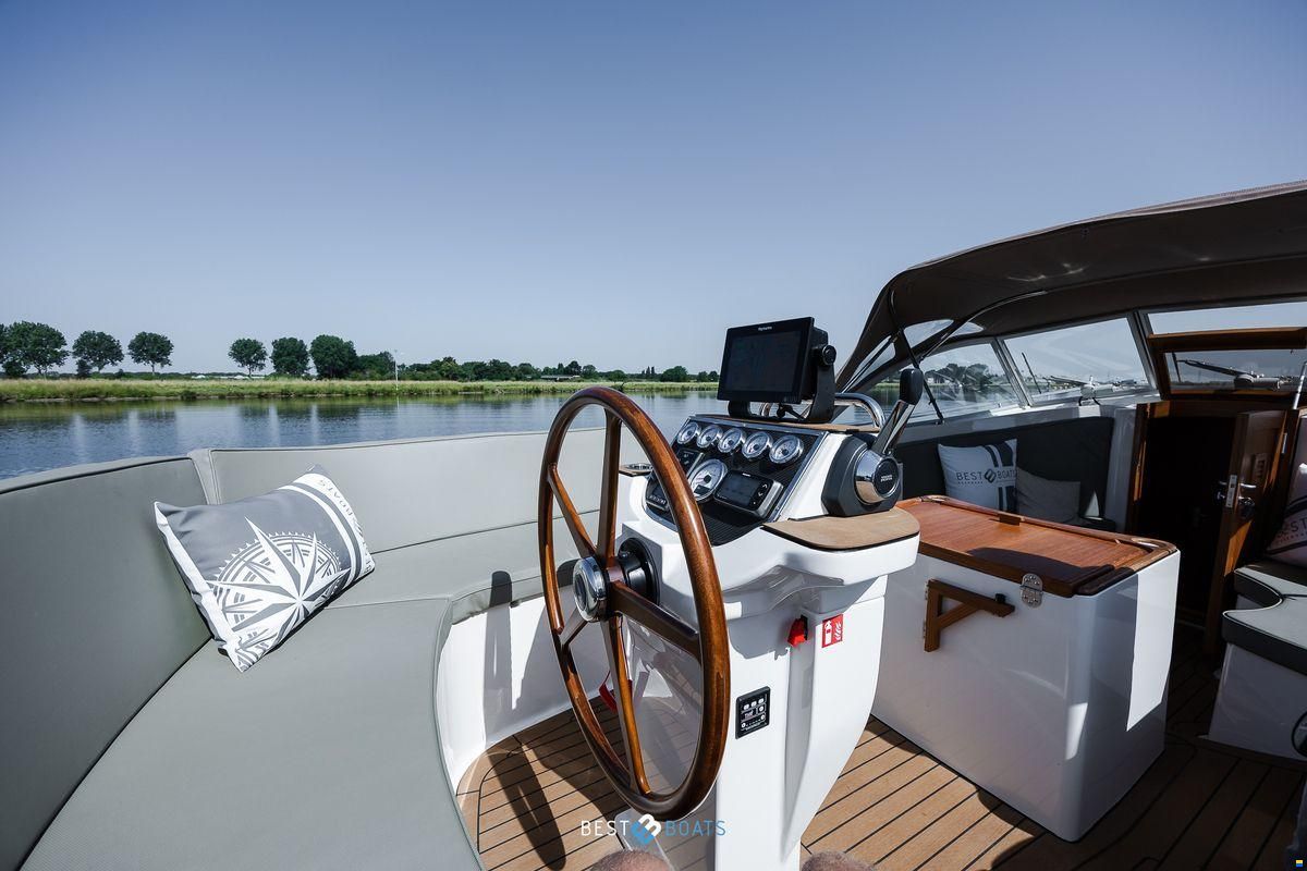 Interboat DE Intercruiser 27 Cabin