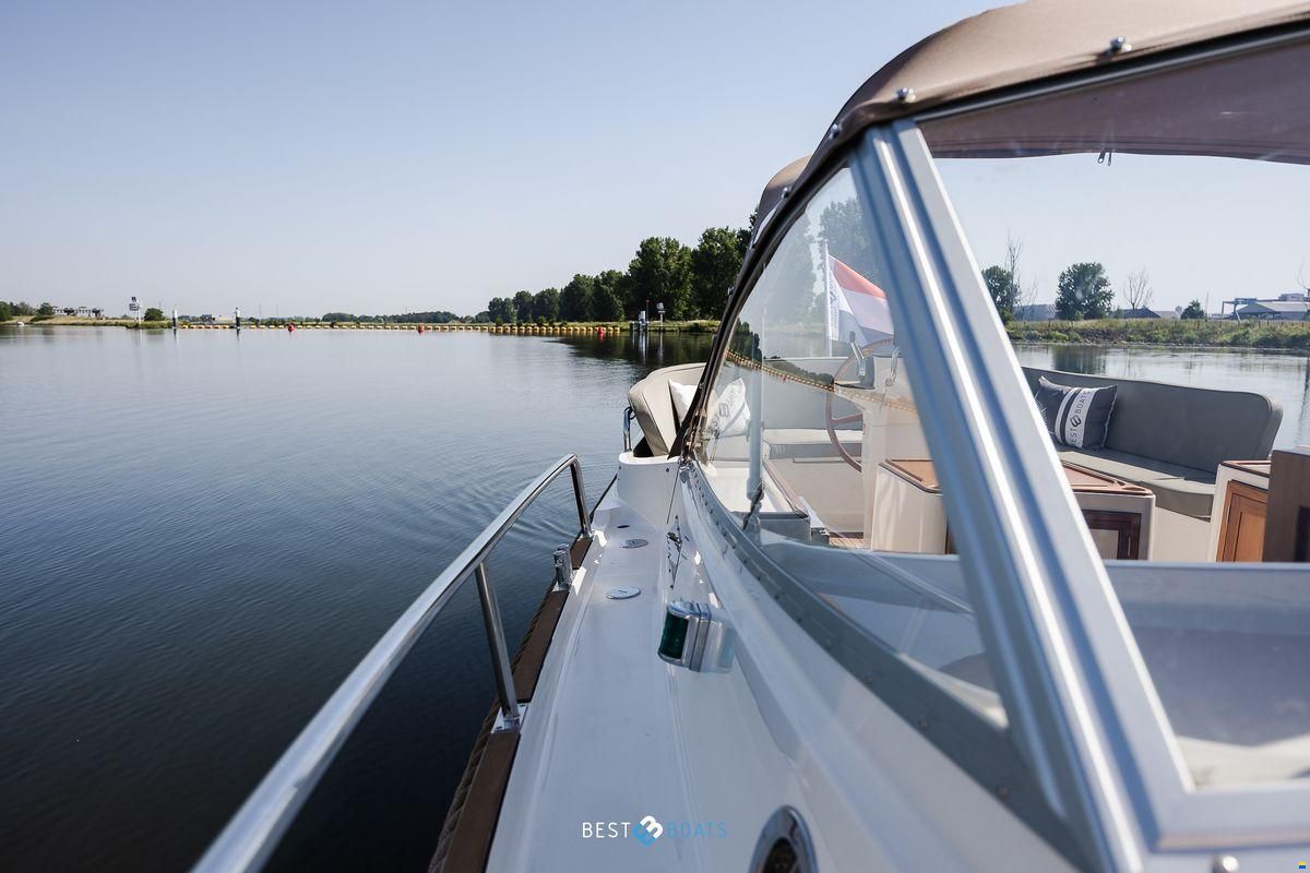 Interboat DE Intercruiser 27 Cabin