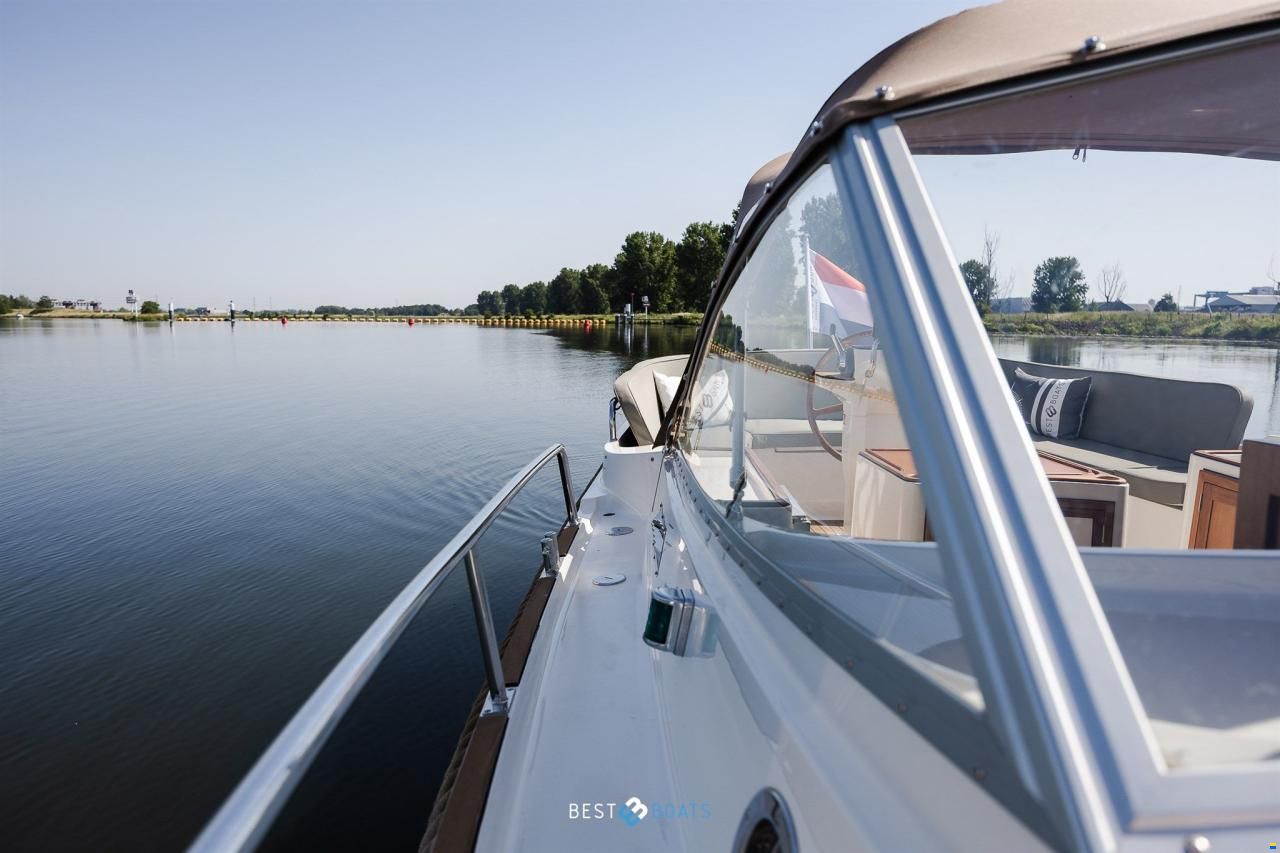 Interboat DE Intercruiser 27 Cabin