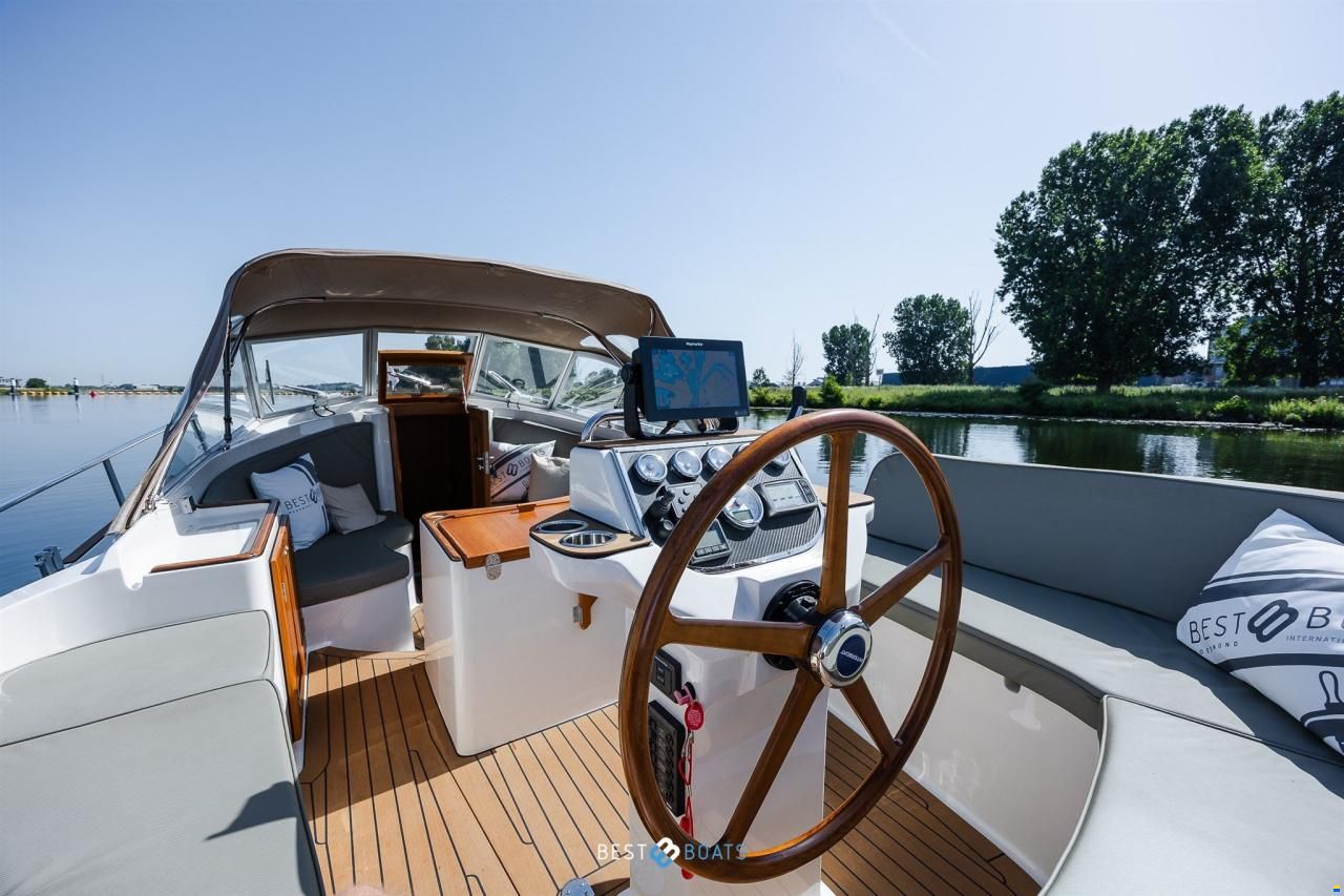 Interboat DE Intercruiser 27 Cabin
