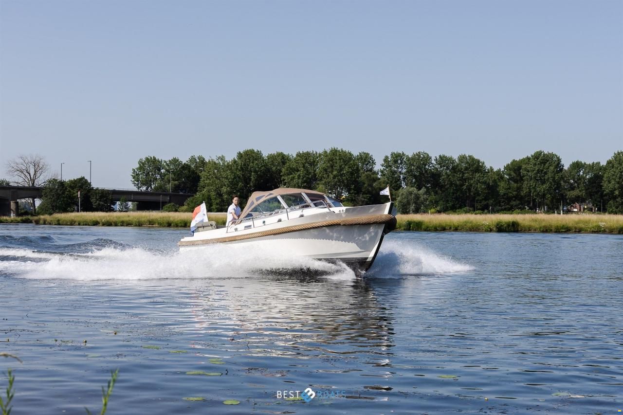 Interboat DE Intercruiser 27 Cabin