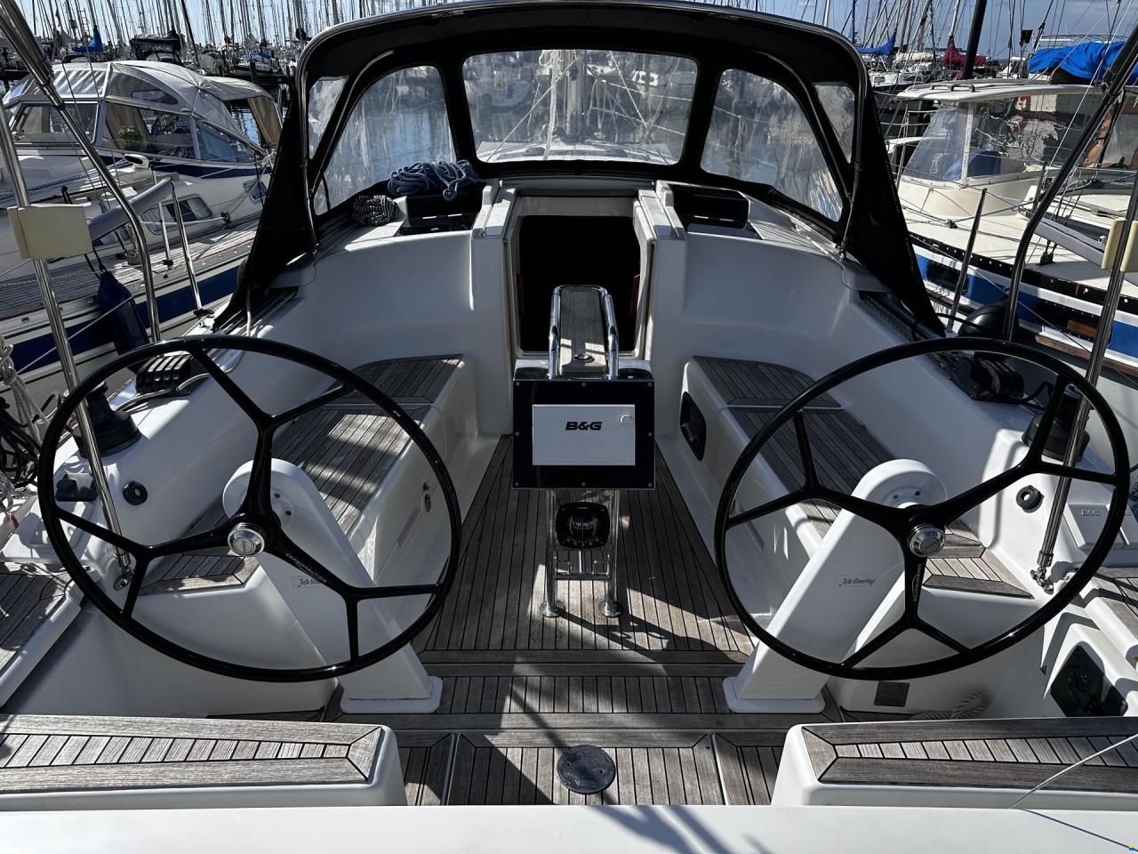 Hanse 345