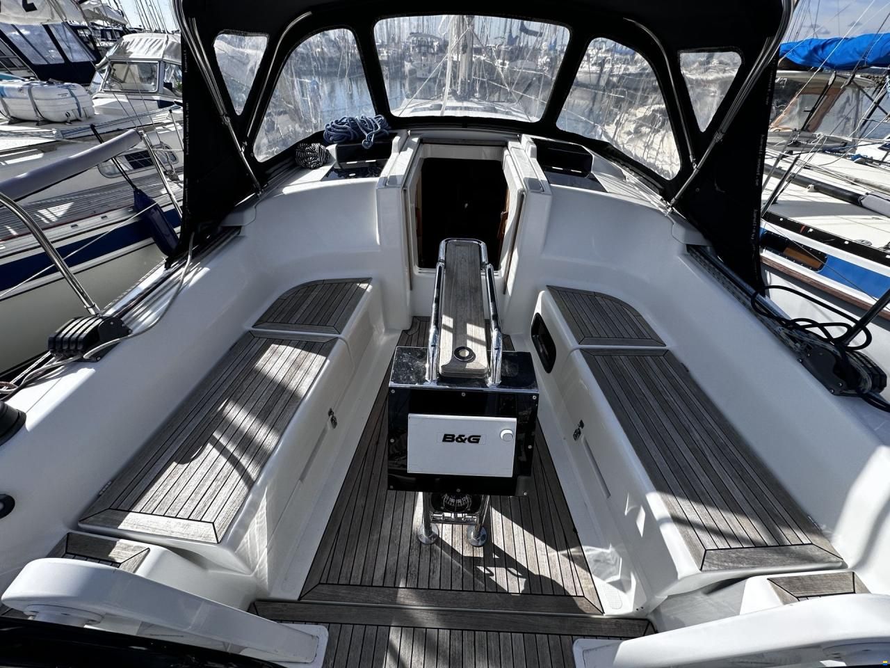 Hanse 345