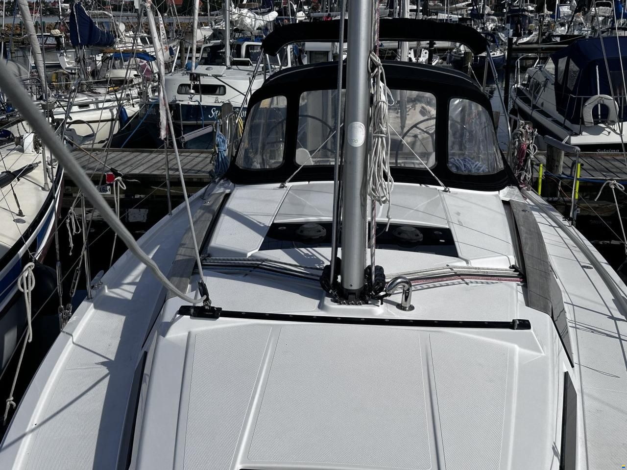 Hanse 345