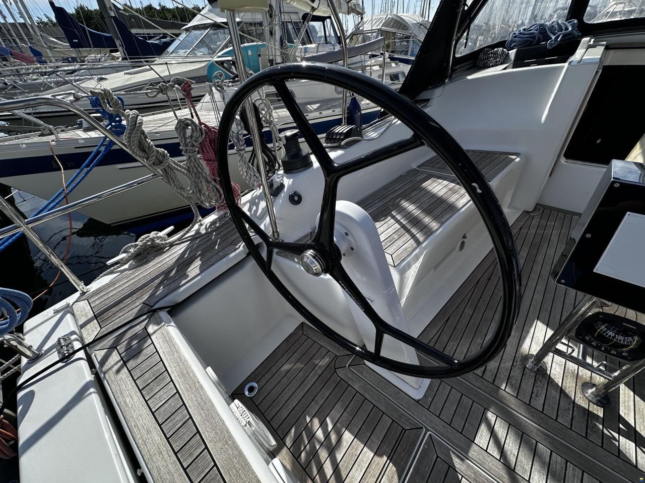 Hanse 345