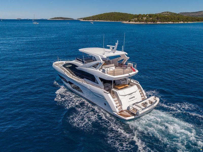 Sunseeker 76 Yacht