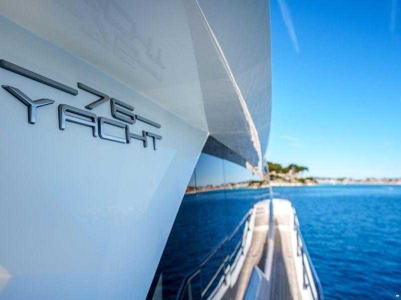 Sunseeker 76 Yacht