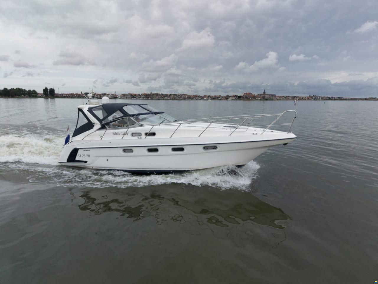 Sealine S37
