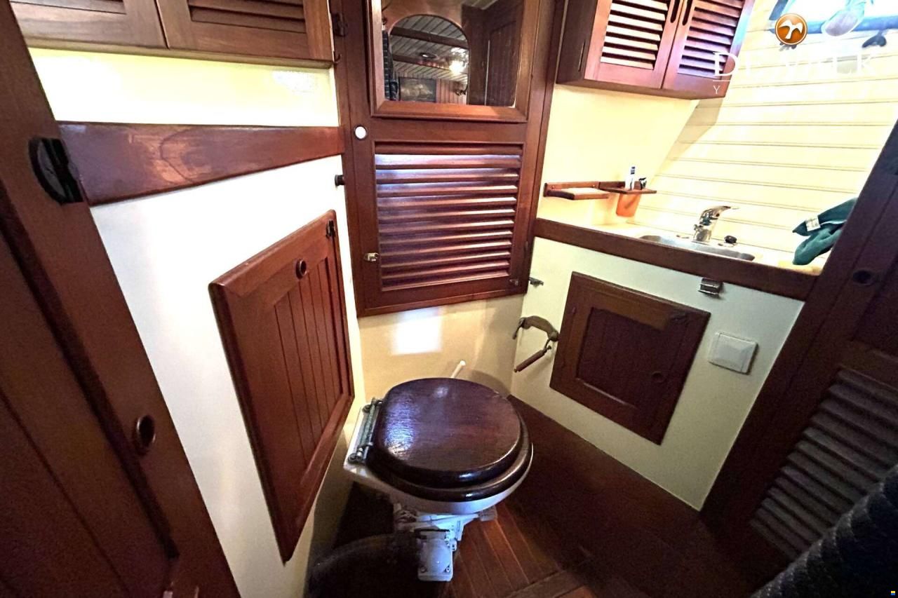 Formosa 47 Ketch