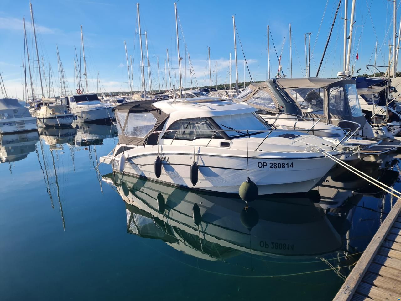 Beneteau Antares 8 OB