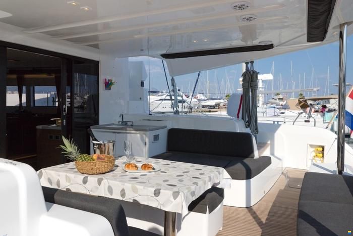 Lagoon 50