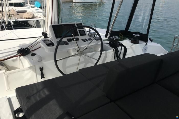 Lagoon 50