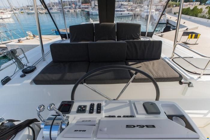 Lagoon 50
