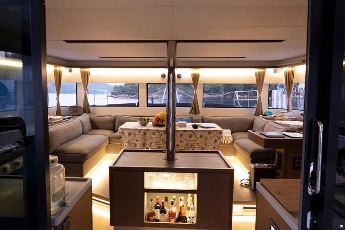 Lagoon 50