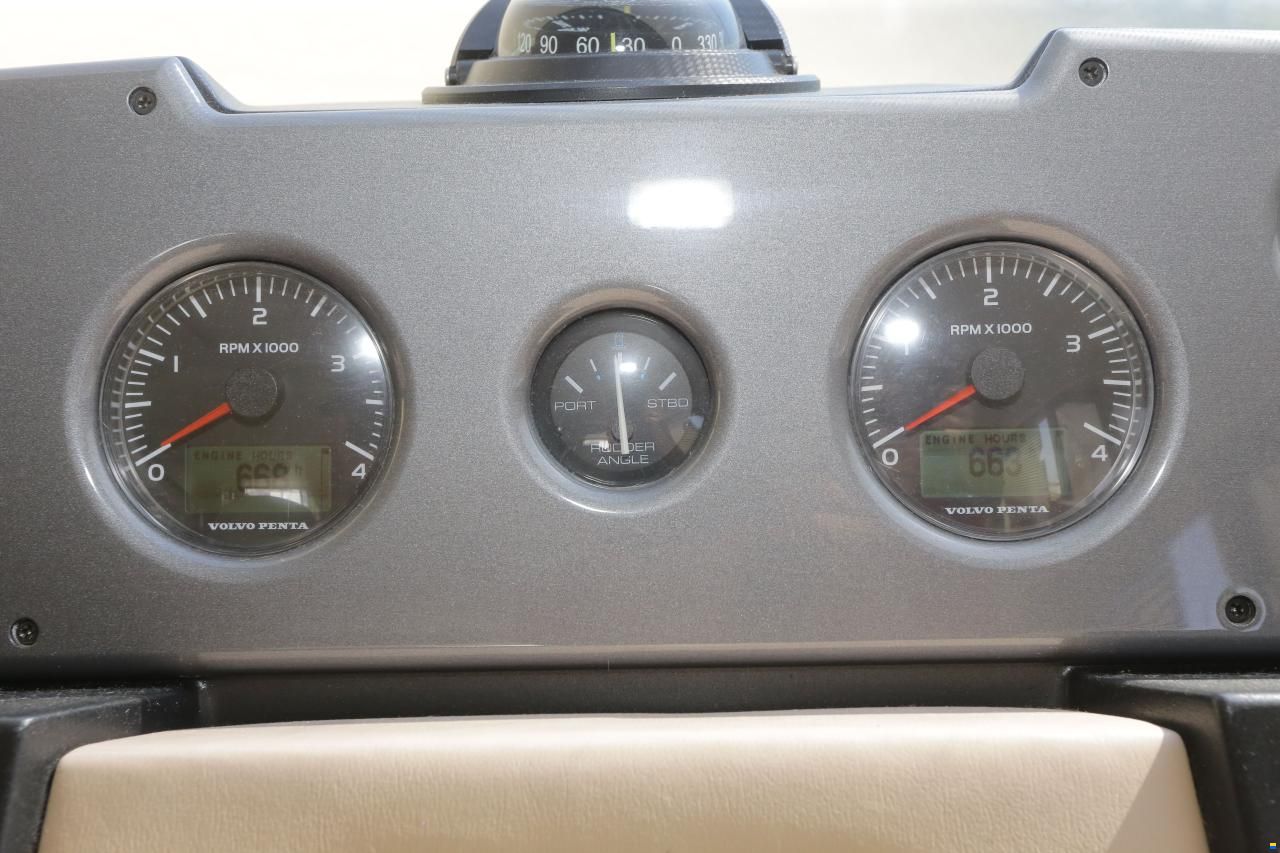 Sealine T50