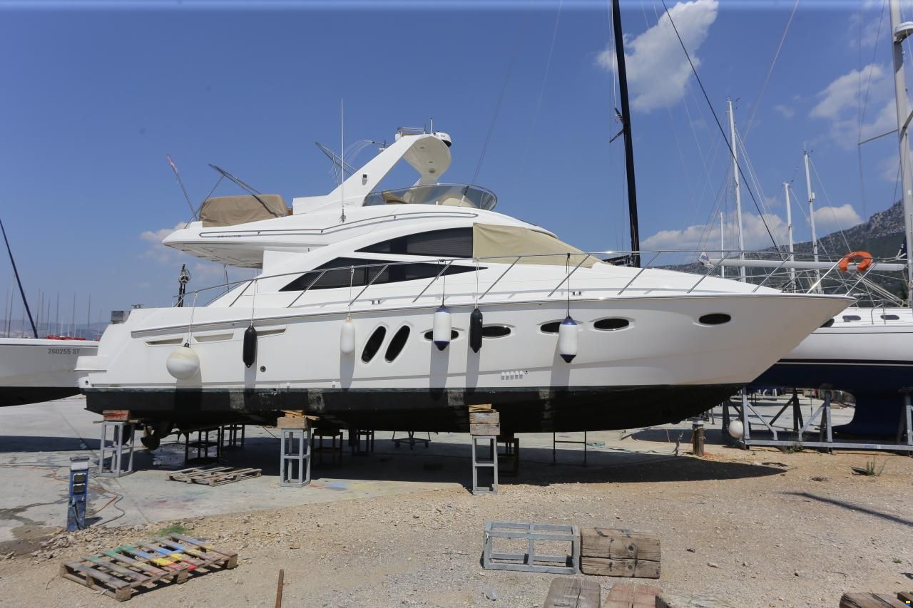 Sealine T50