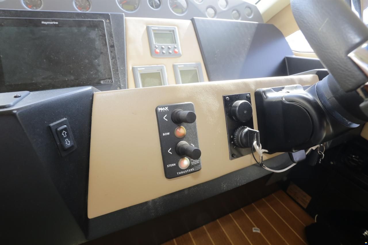 Sealine T50