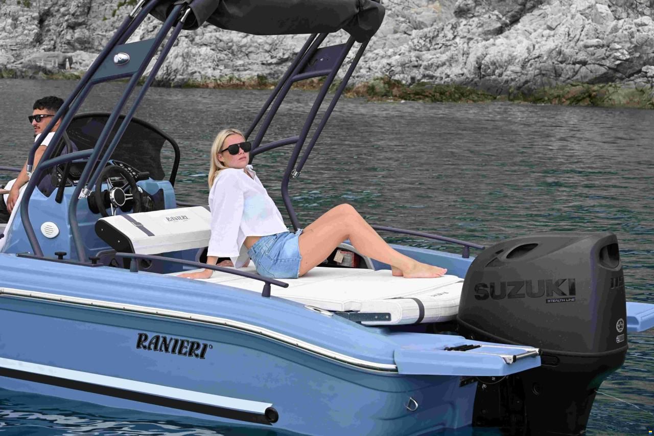 Ranieri Boat Azzura 40th Limited Edition