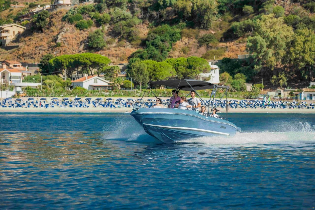 Ranieri Boat Azzura 40th Limited Edition